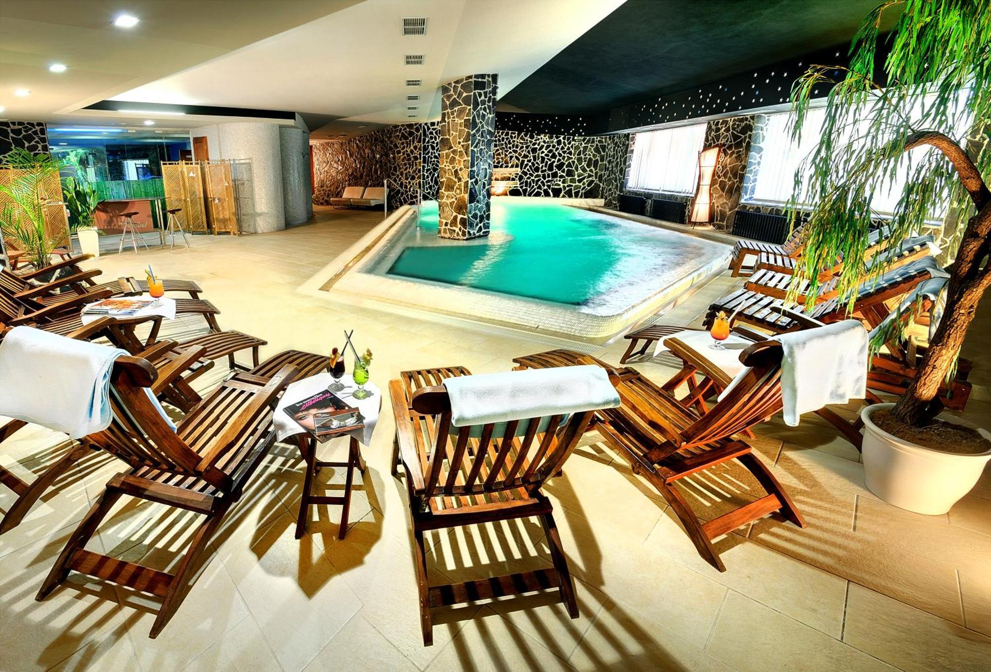 Hotel Grand Jasna Demanovska Dolina Εξωτερικό φωτογραφία