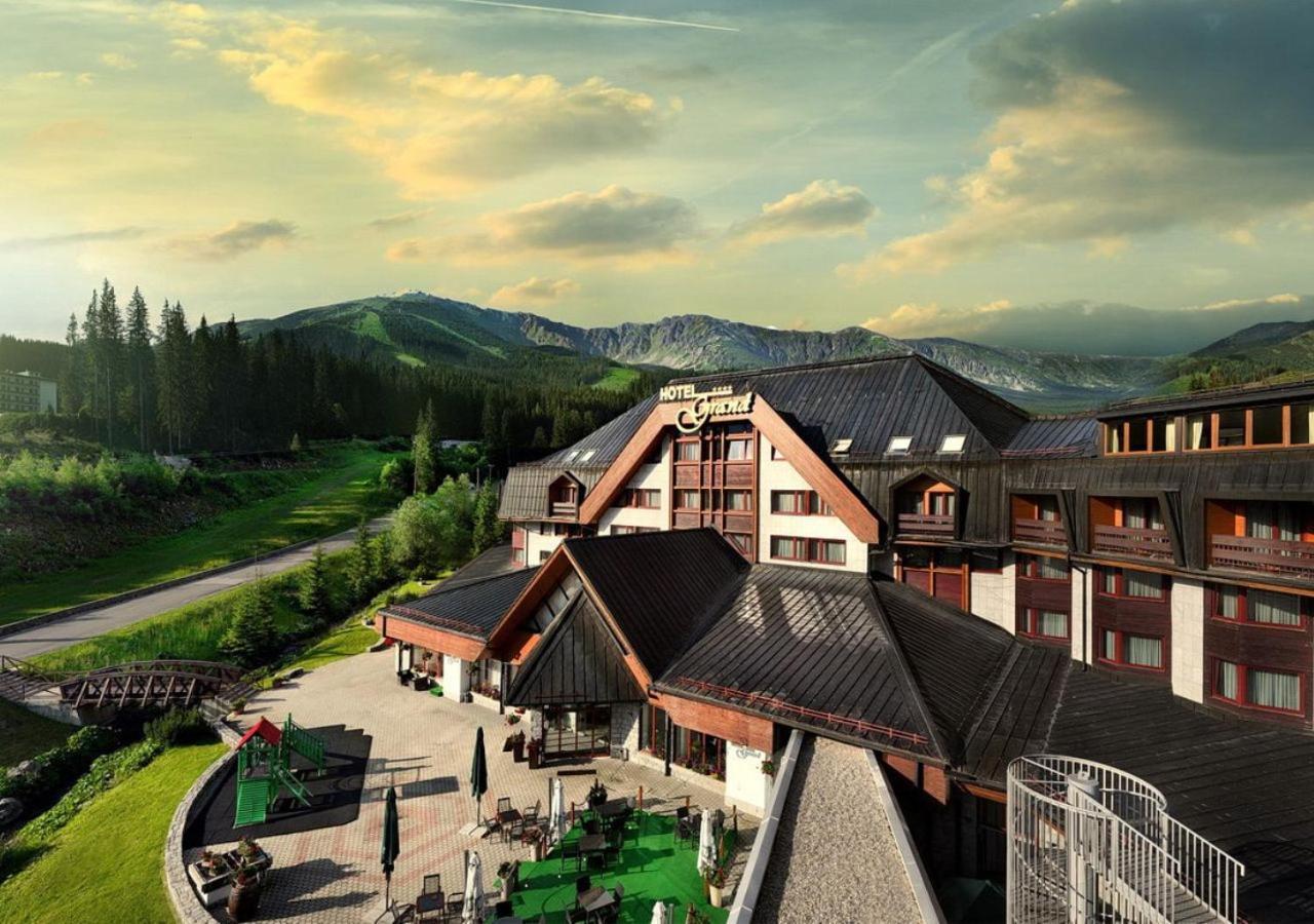 Hotel Grand Jasna Demanovska Dolina Εξωτερικό φωτογραφία